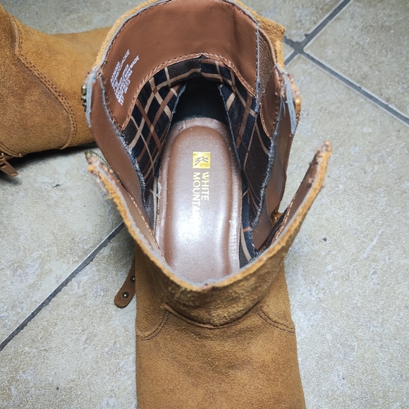 White Mountain Womens Brown Zip Up Leather Ankle Boots Size 7W - Picture 6 of 7